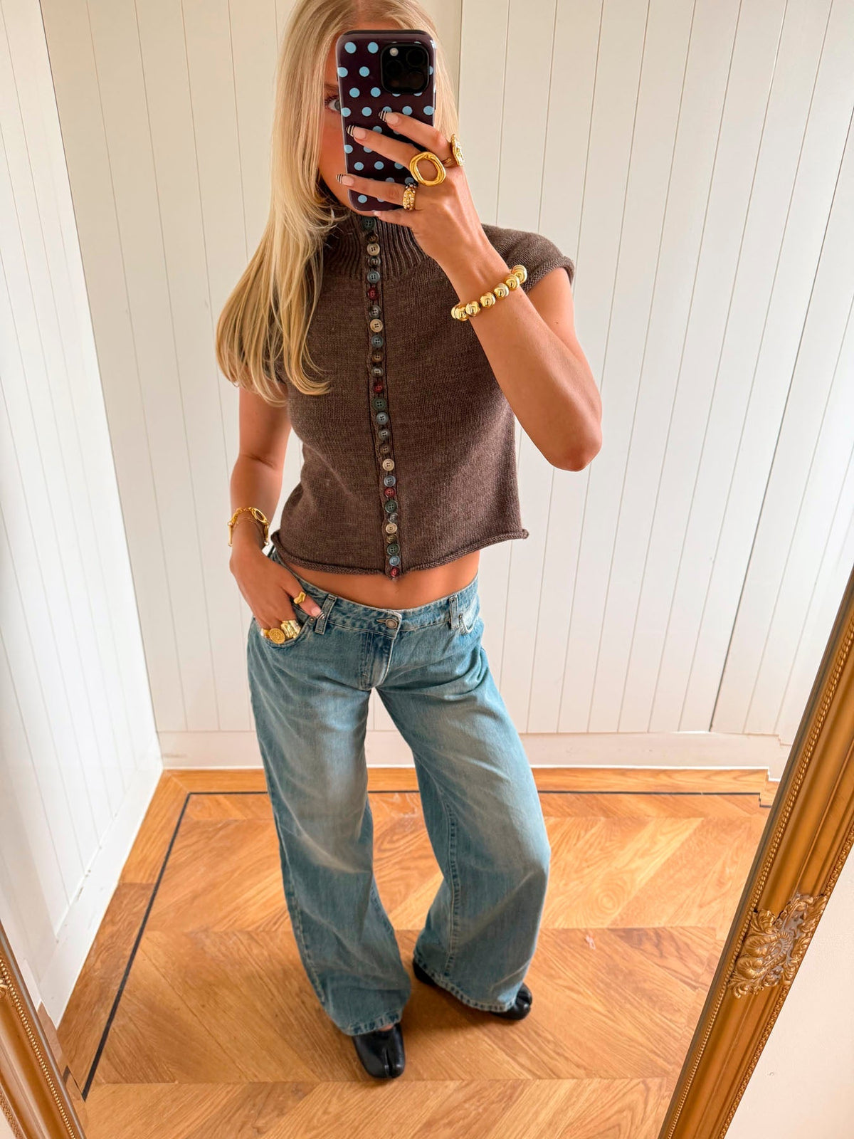 Scandivv short sleeved knit with buttons - Brown/taupe